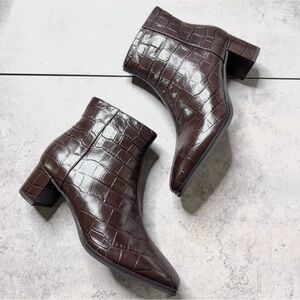 Via Spiga Brown Ankle Boots Size 7.5M
